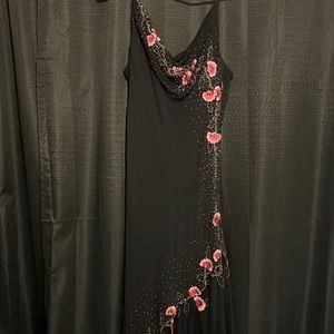 Beautiful New flower Detail prom dress